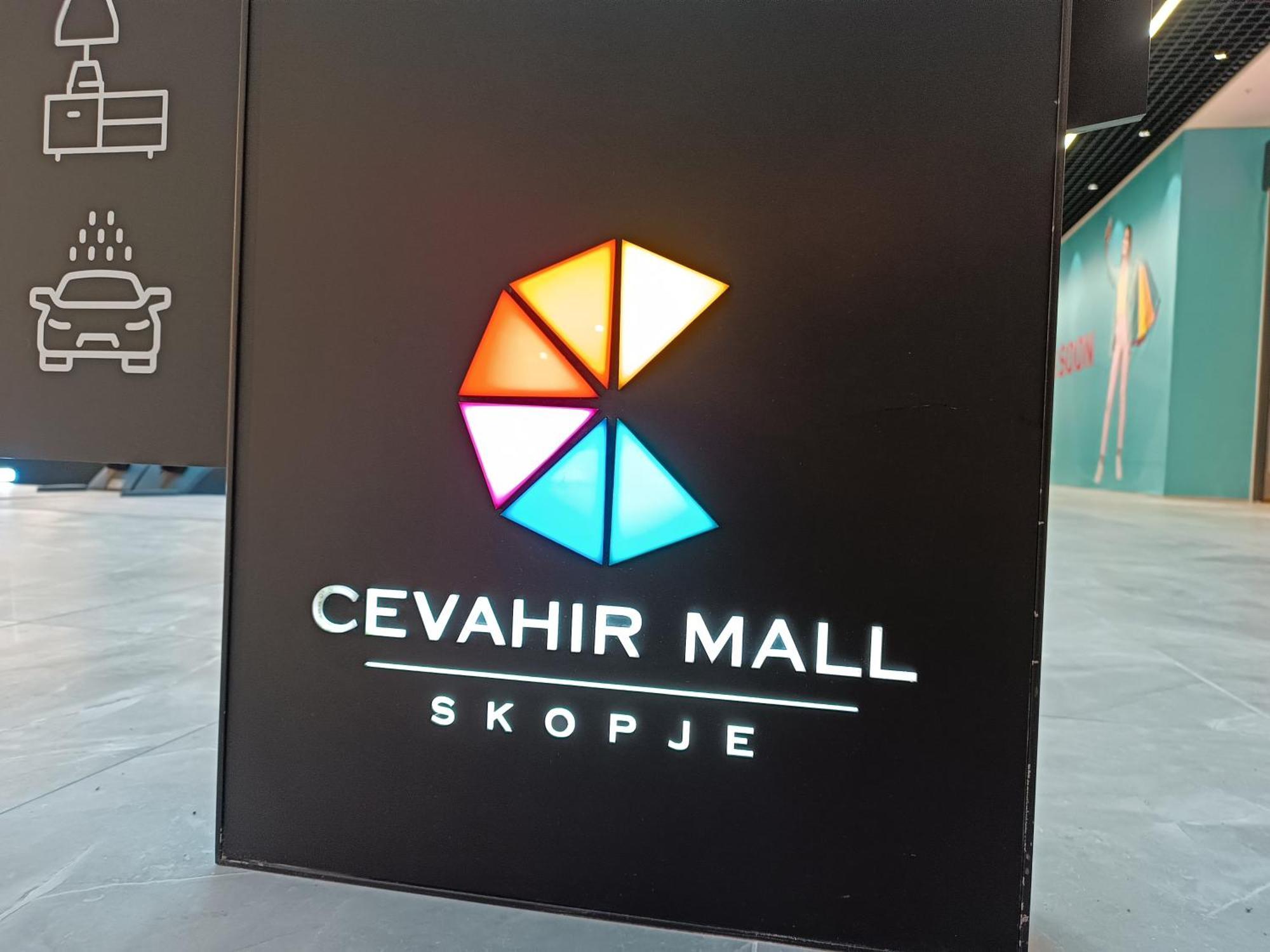 33Rd Floor Twin Apartments In Cevahir Sky City Complex With Pool, Spa, Fitness And Parking Included In Price Skopie Exterior foto